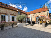 Maison à FONTAINE-MACON