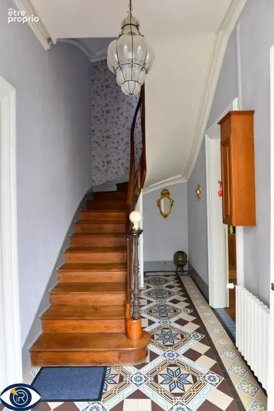 Maison 150 m² à Laval  - photo 3