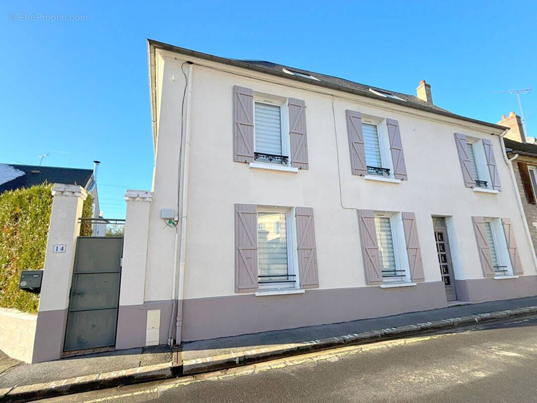 Maison à CHARS