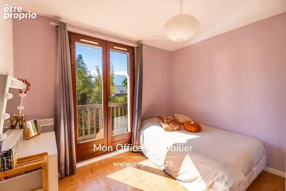 Référence : 7325-MTE - Duplex de type 4 de 100 m² - deux balcons- centre ville - photo 5