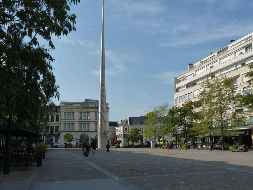 Commerce à VALENCIENNES