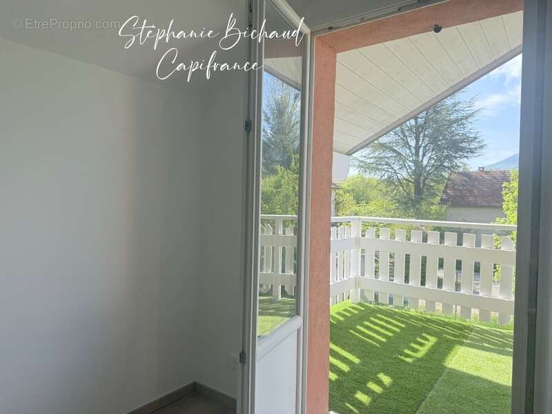 Maison à vendre 7 pièces LA ROCHE DES ARNAUDS (05) - photo 11