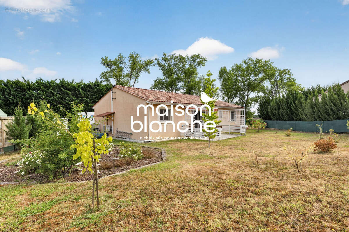 Maison 87 m² à Le Fieu  - photo 8