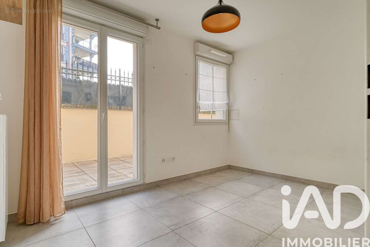 Photo 9 - Appartement à LE PLESSIS-ROBINSON