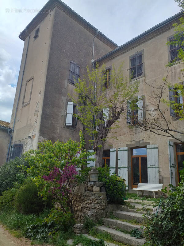 Maison à FONTCOUVERTE