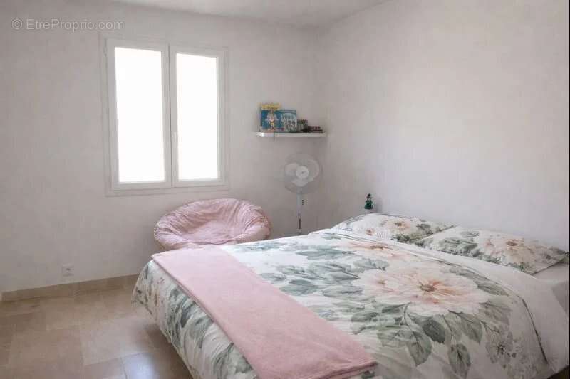 Maison à ESCRAGNOLLES