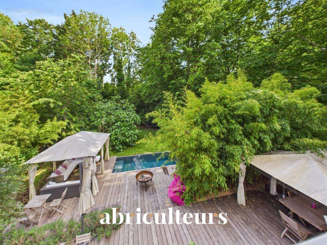 Magnifique maison contemporaine avec jardin paysager et piscine en vente à l'Étang-la-Ville (78620) - photo 18