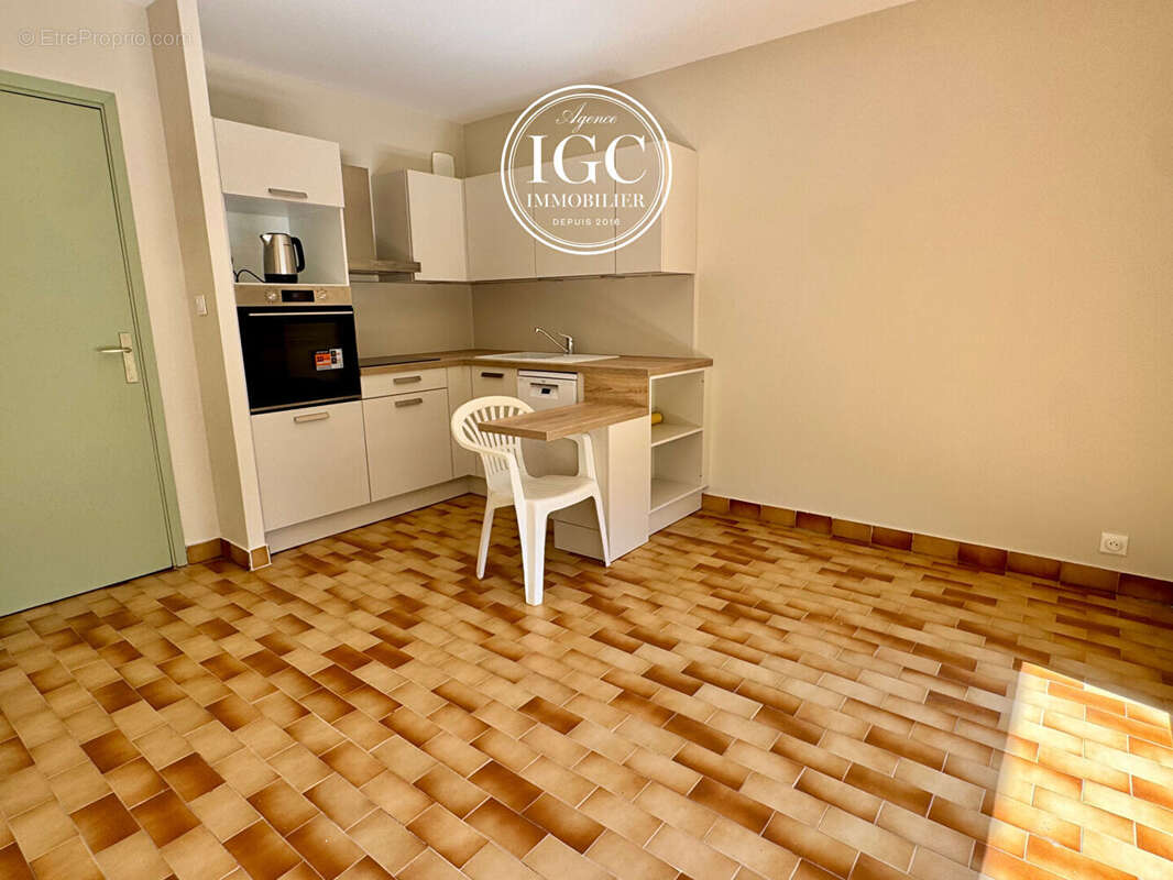 Appartement à CARRY-LE-ROUET