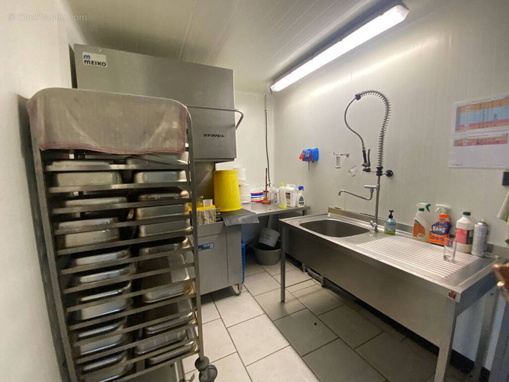 Commerce à SAINT-SEBASTIEN