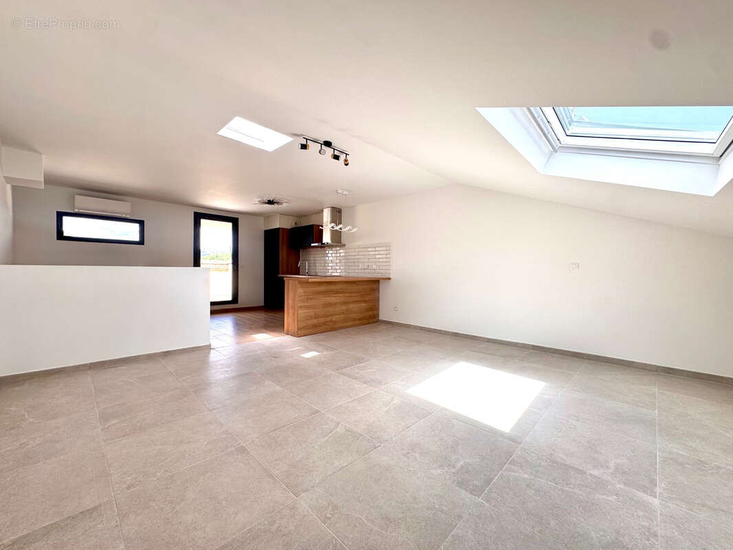 Appartement à VAISON-LA-ROMAINE