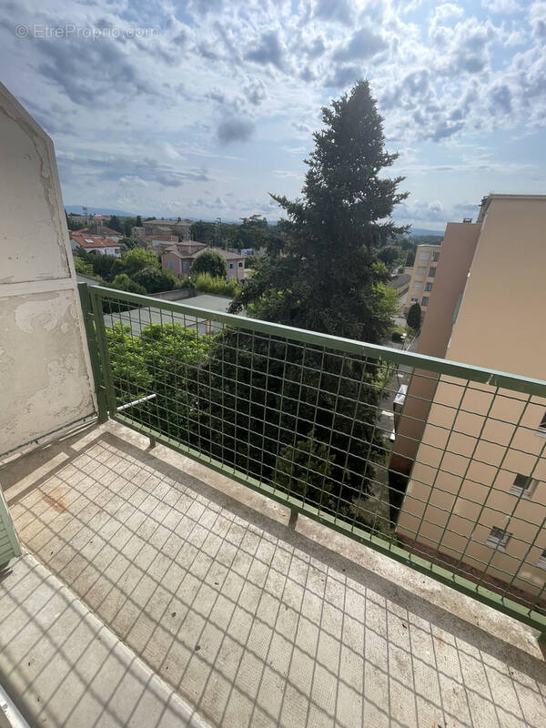 Appartement à PONT-SAINT-ESPRIT