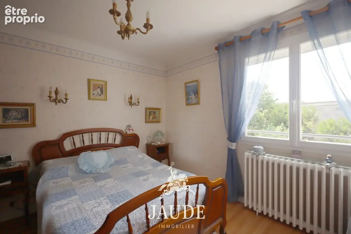 A vendre maison avec garage et jardin vertaizon - photo 12