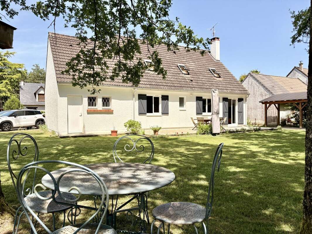Maison à DONNERY