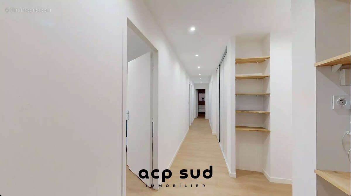 Appartement à MARSEILLE-7E