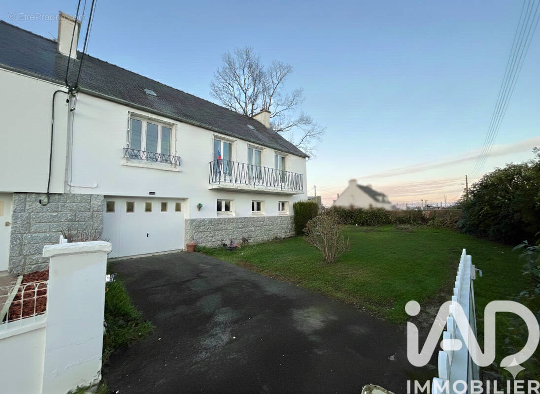 Photo 1 - Maison à CARHAIX-PLOUGUER