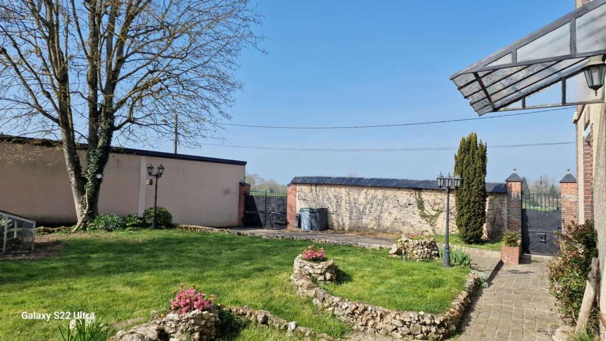 Maison à BAILLEAU-ARMENONVILLE