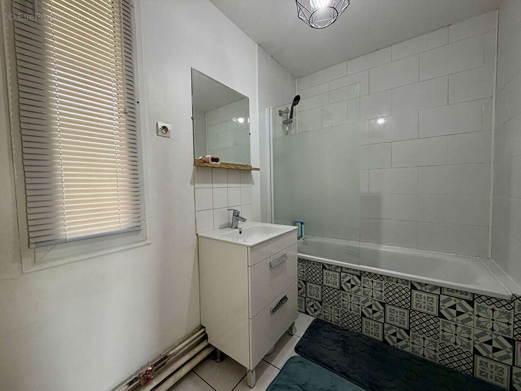 Appartement à LES ESSARTS-LE-ROI