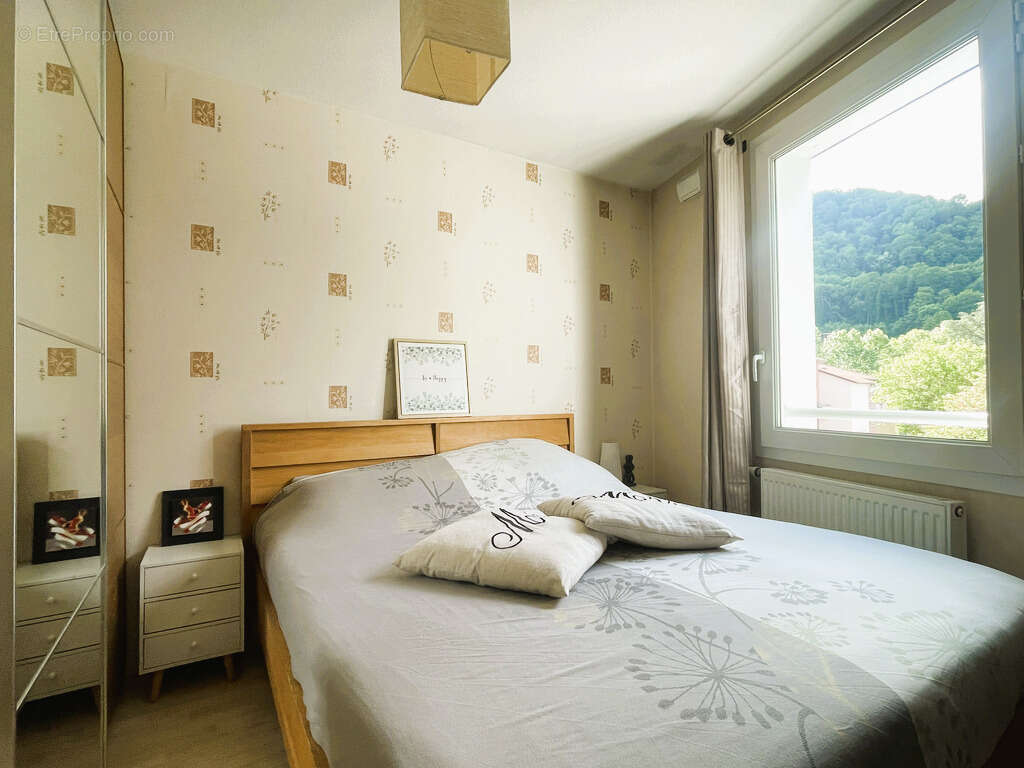 Appartement à GIERES
