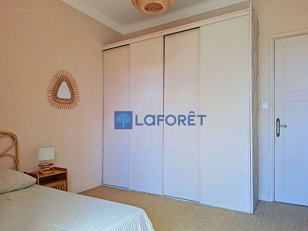 Appartement à LA VALETTE-DU-VAR
