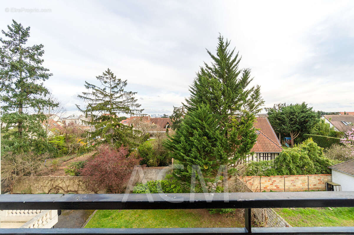 Appartement à MAISONS-LAFFITTE