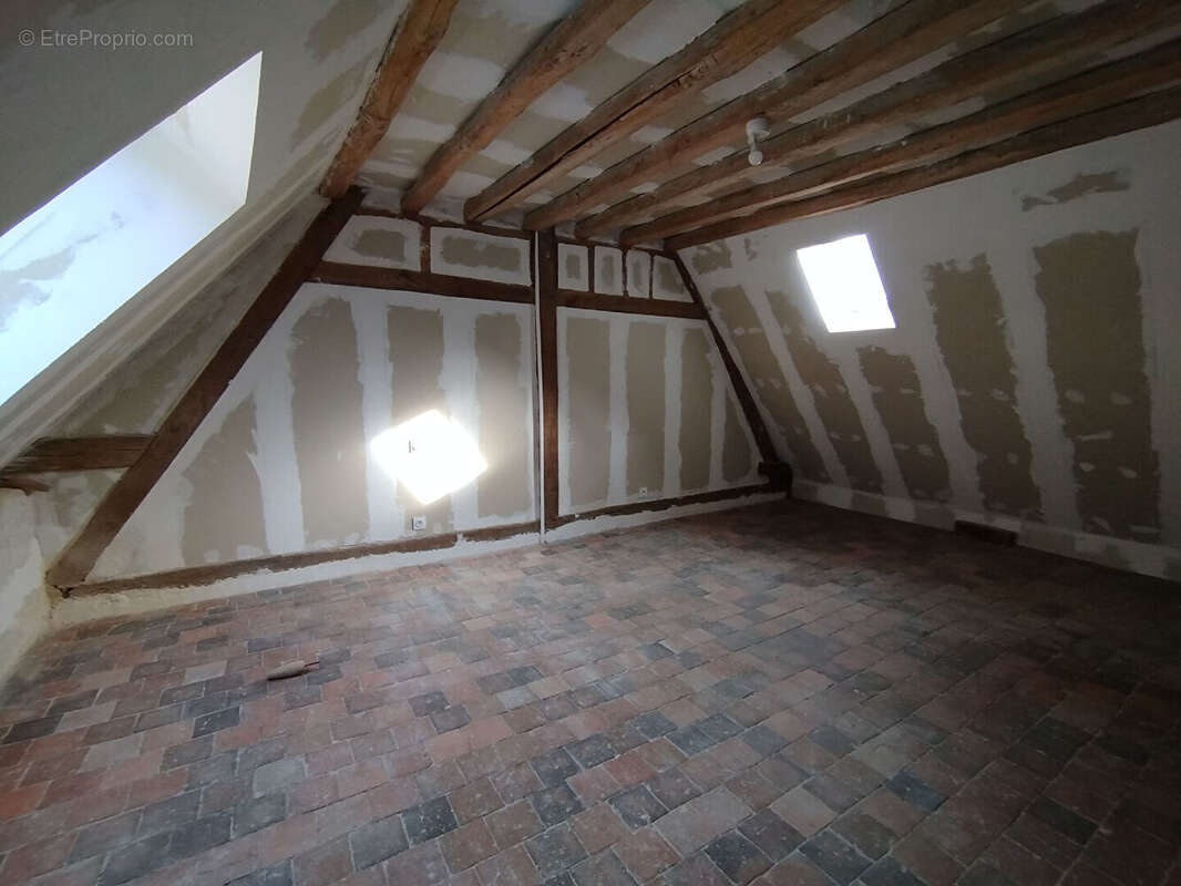 Maison à MONTMIRAIL