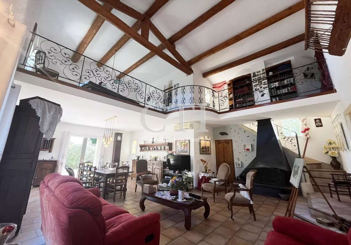 A vendre, propriété en pierre avec sur le Mont-Ventoux et Piscine - photo 9