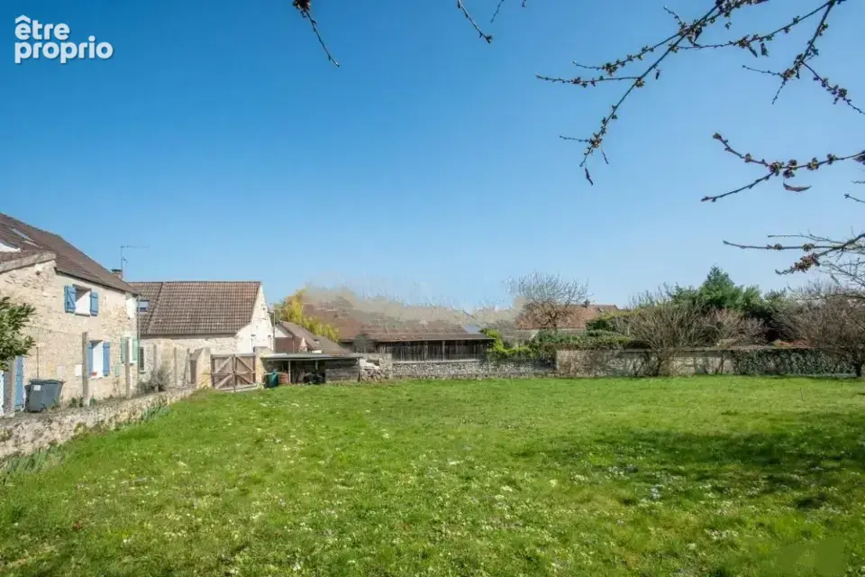Terrain 700 m² à Jouy-Le-Moutier  - photo 4