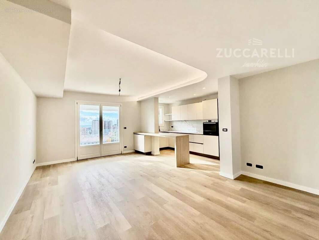 Appartement à ROQUEBRUNE-CAP-MARTIN