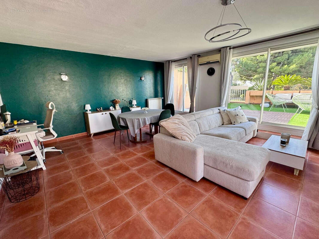 Appartement à MARSEILLE-9E