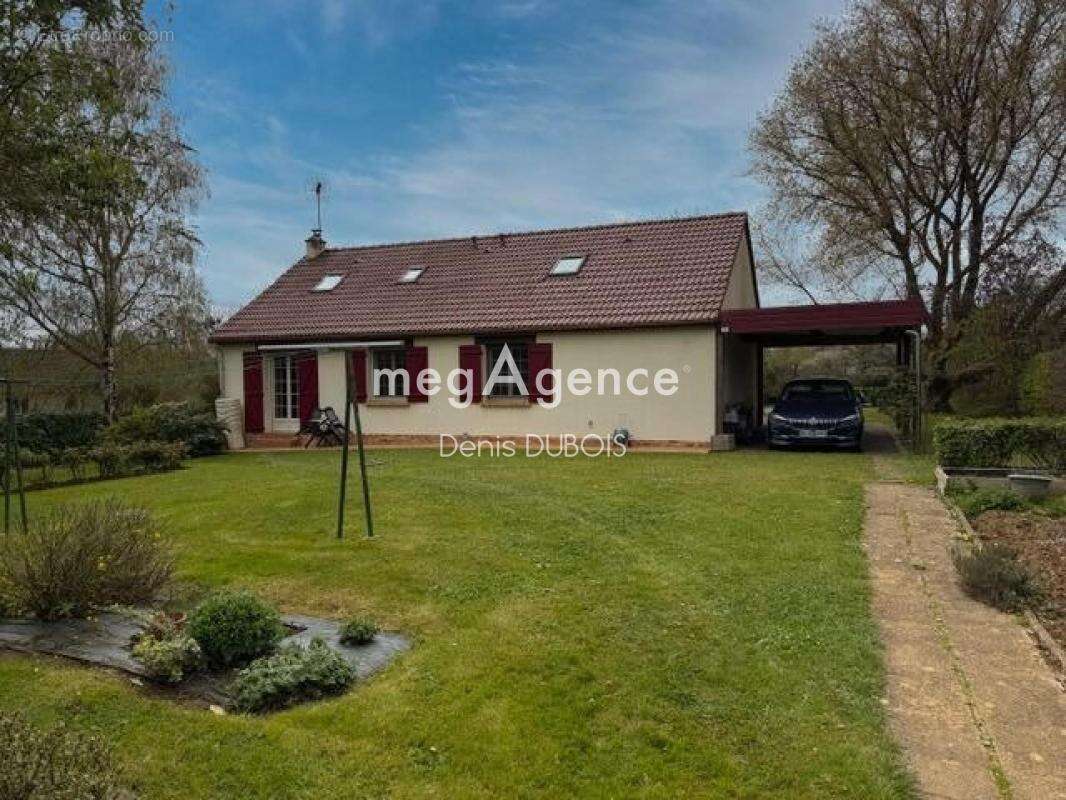 Maison à CONDE-SUR-SARTHE