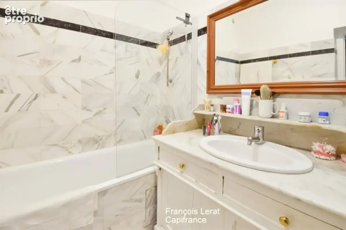 Duplex à vendre 5 pièces SAINT CLOUD (92) - Duplex de 97,05 m² avec cour privative de 45 m² – Saint-Cloud, quartier du Val d'Or  - photo 12