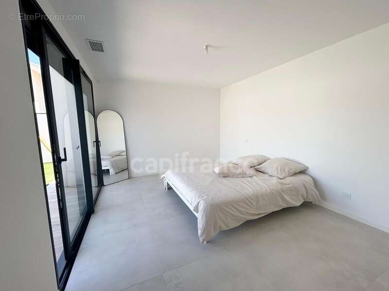 À VENDRE villa Frontignan 34 – Charmante villa de plain-pied T4 de 116 m² avec piscine – Quartier calme en fond d’impasse - photo 6