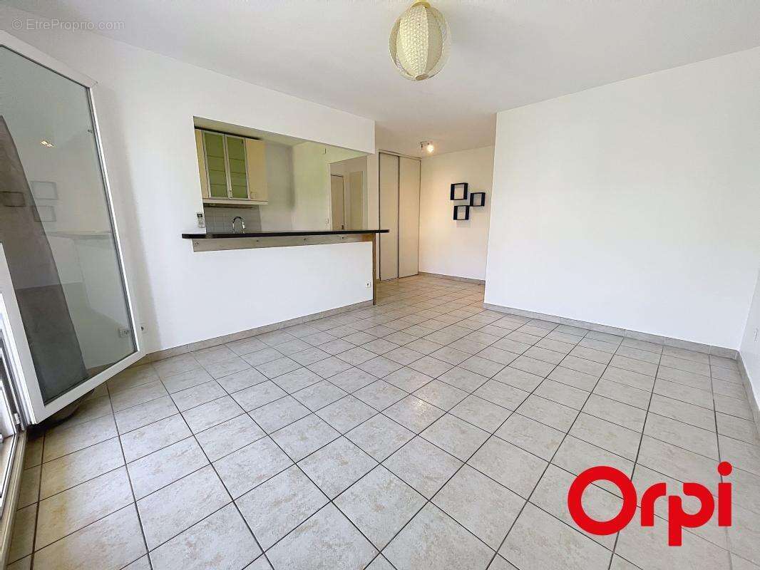 Appartement à MARSEILLE-11E