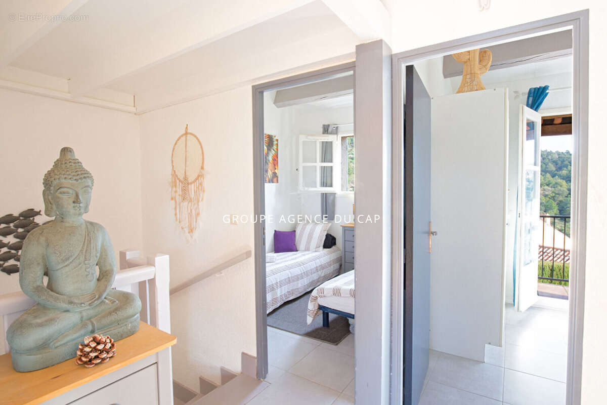 Maison à LES ISSAMBRES