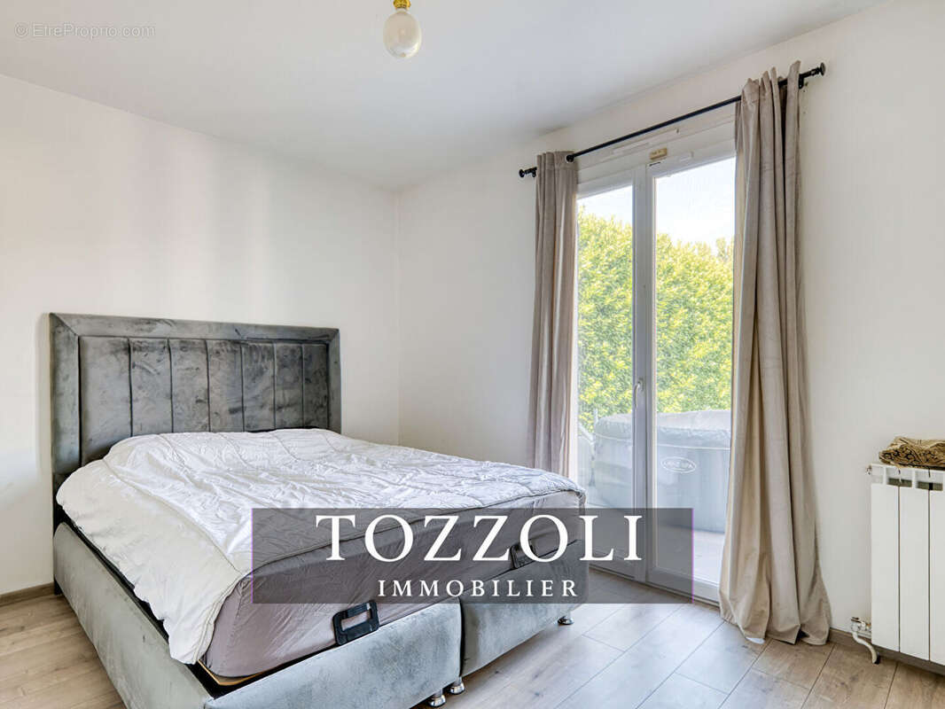 Maison à SAINT-LAURENT-DE-MURE