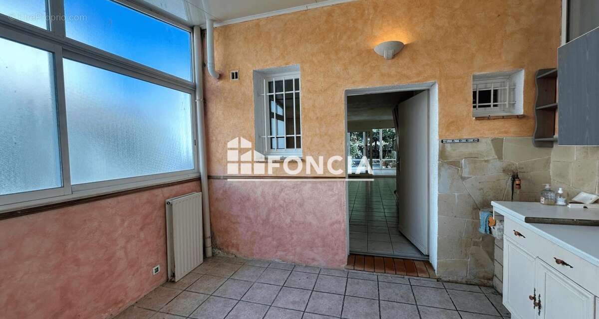 Maison P4 orientée Sud climatisée avec une terrasse de 20 m2 Garage et parking - photo 4