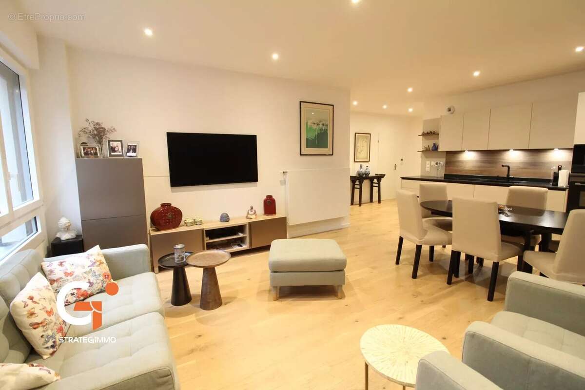 Appartement à MONT-SAINT-AIGNAN