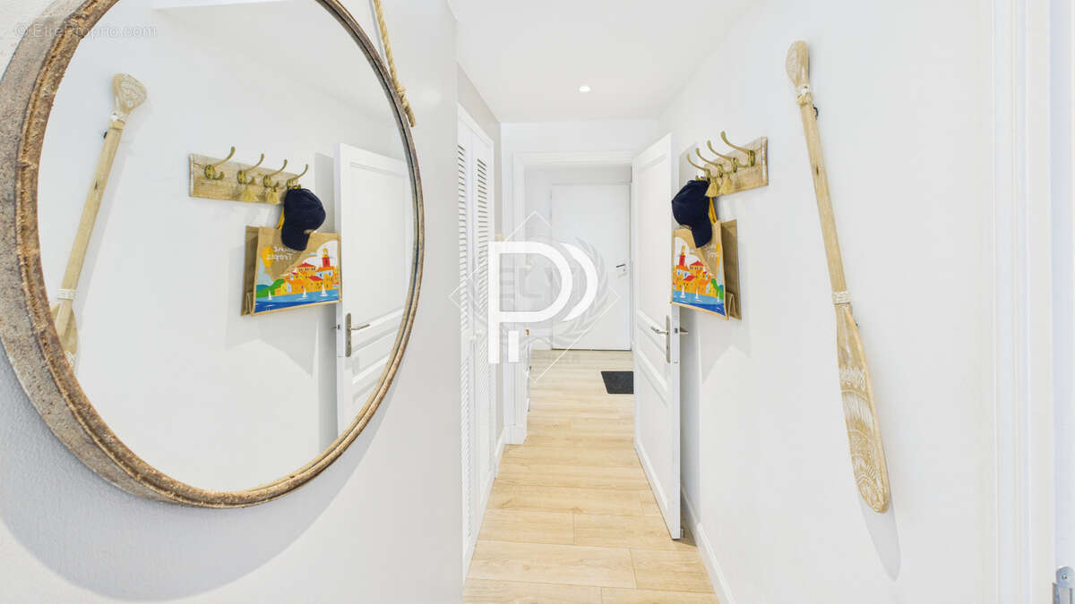 Appartement à GRIMAUD