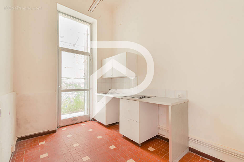Appartement à MARSEILLE-2E