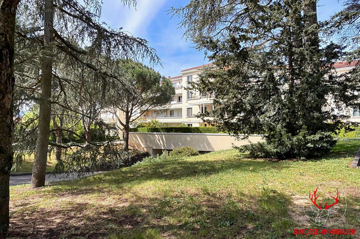 Appartement à CHARBONNIERES-LES-BAINS