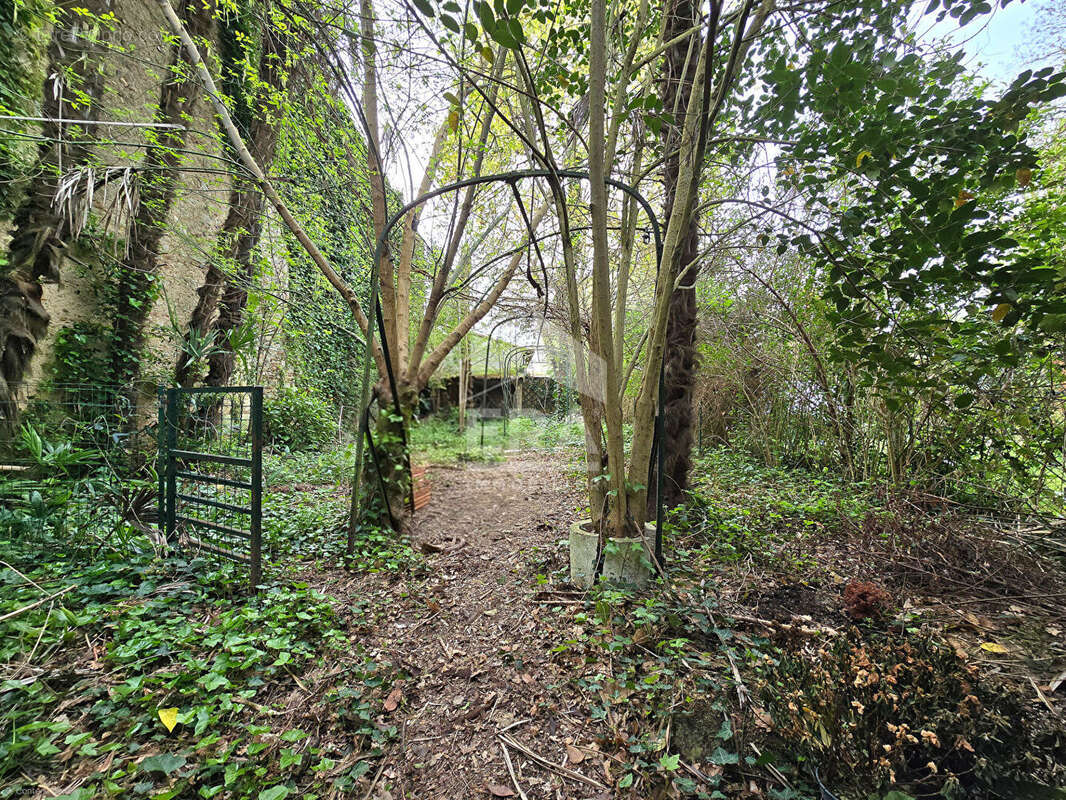 Maison à MONTPON-MENESTEROL