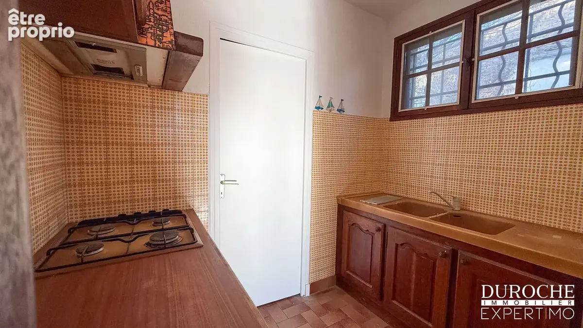 Orange, quartier résidentiel, maison de 208m2, 5 chambres et un bureau sur parcelle de 530m2 - photo 12