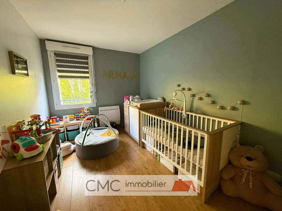 Appartement à LEVES