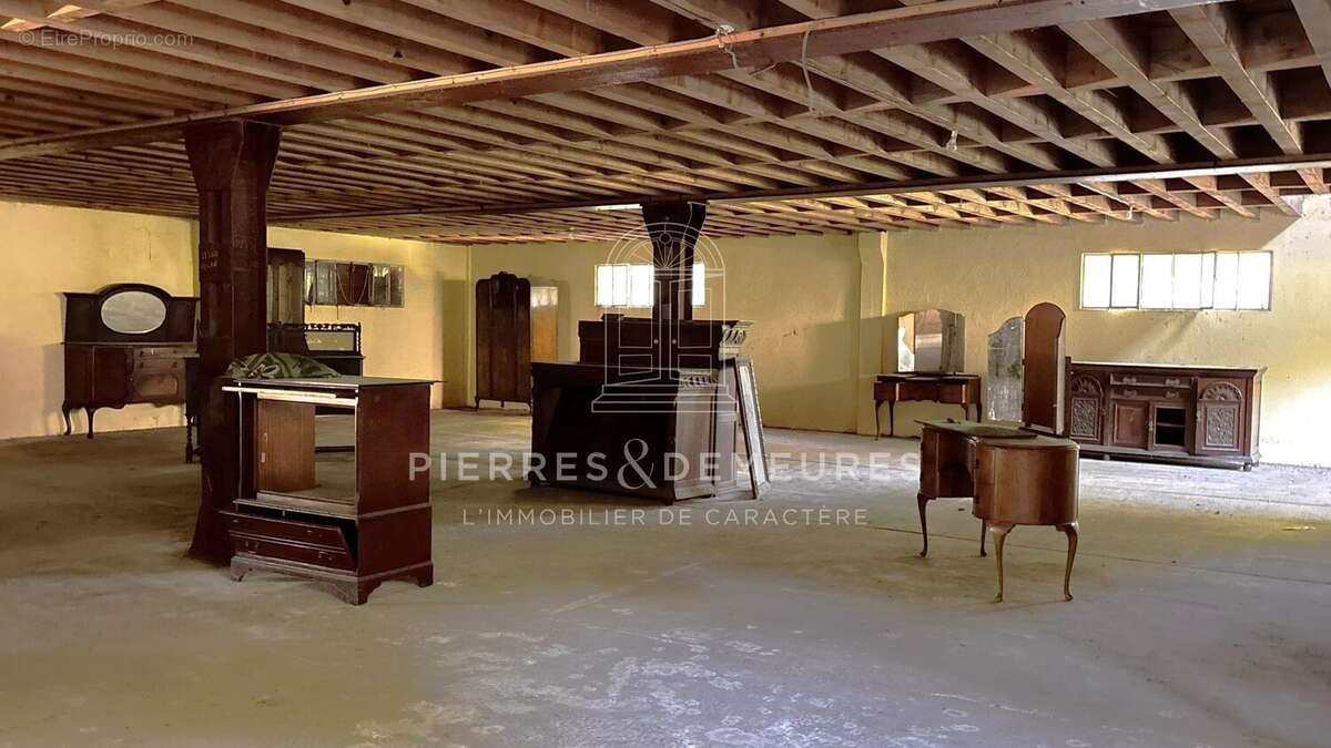 Ancien moulin a renover avec jardinet - photo 6