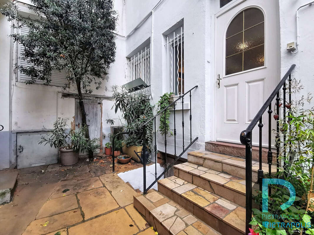 ENTREE de l appartement - Appartement à MACON