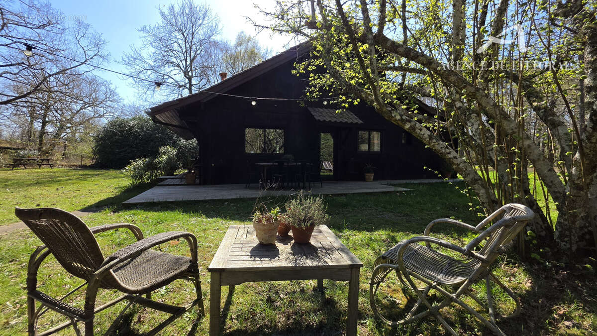 Maison à ARES