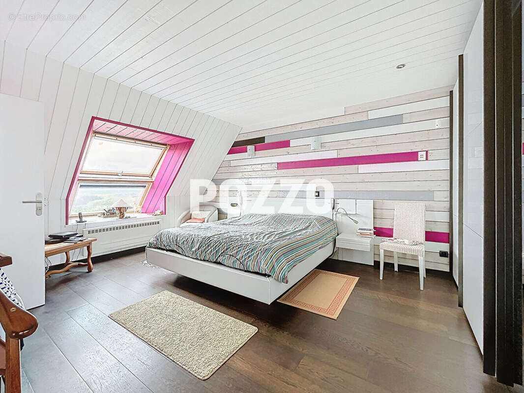 Maison à DONVILLE-LES-BAINS