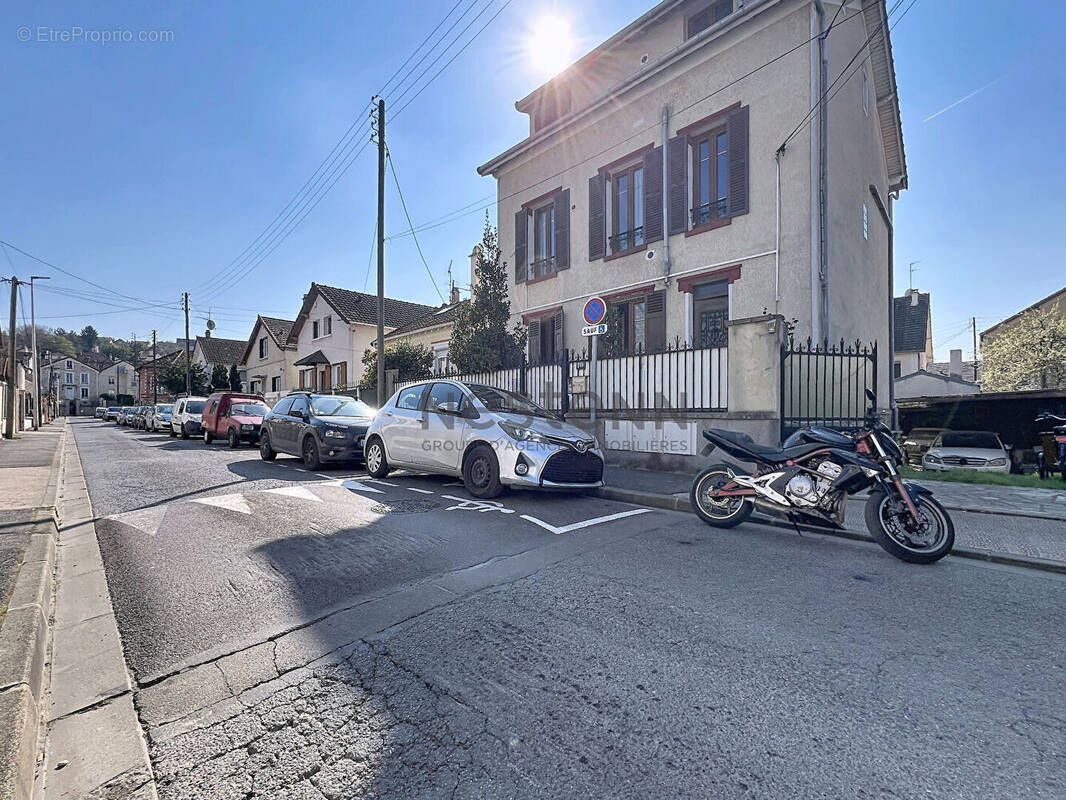 Maison à VILLENEUVE-SAINT-GEORGES