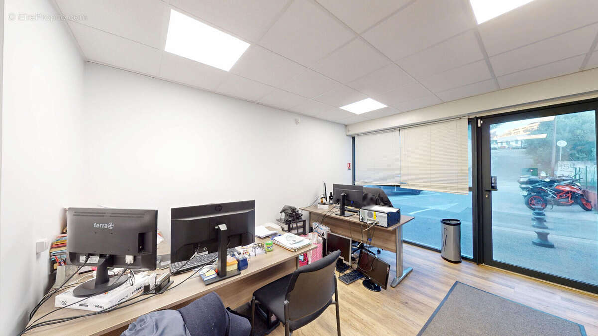 Commerce à MARSEILLE-13E