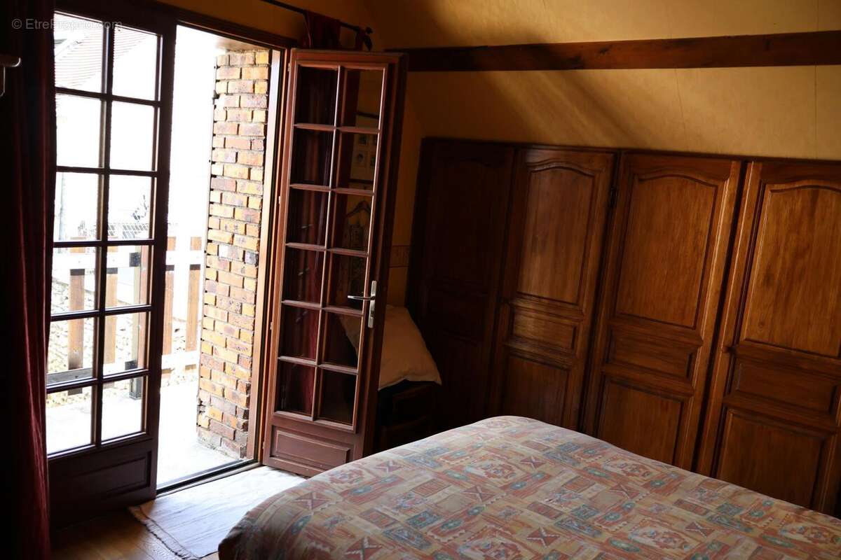 Maison 155 m² à Courcelles-Les-Gisors  - photo 8